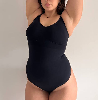 בגד גוף חוטיני מחטב